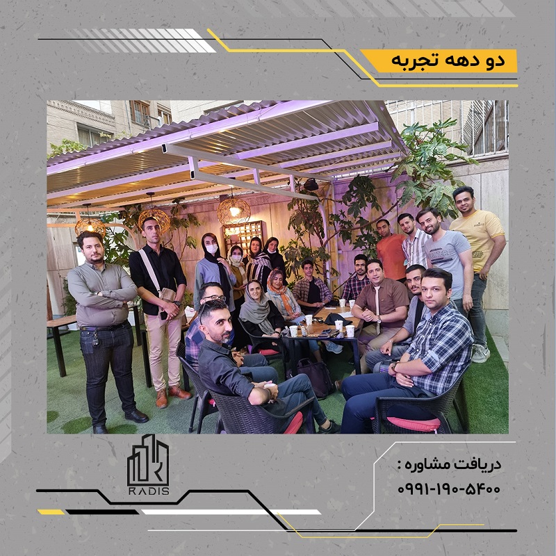 نشست صمیمی مهندس زارعی با دانشجویان درباره راه‌اندازی دفاتر مهندسی در صنعت ساختمان در آکادمی طرح و ساخت رادیس اصفهان