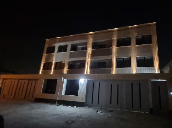 جزئیات نمای ساختمان و نورپردازی پروژه شهرک ولیعصر شرکت طرح و ساخت رادیس